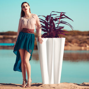 bye-bye-planter-white-vondom-core-furniture-product-1