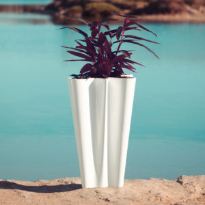 byebye-small-vondom-planter-core-furniture-product-1