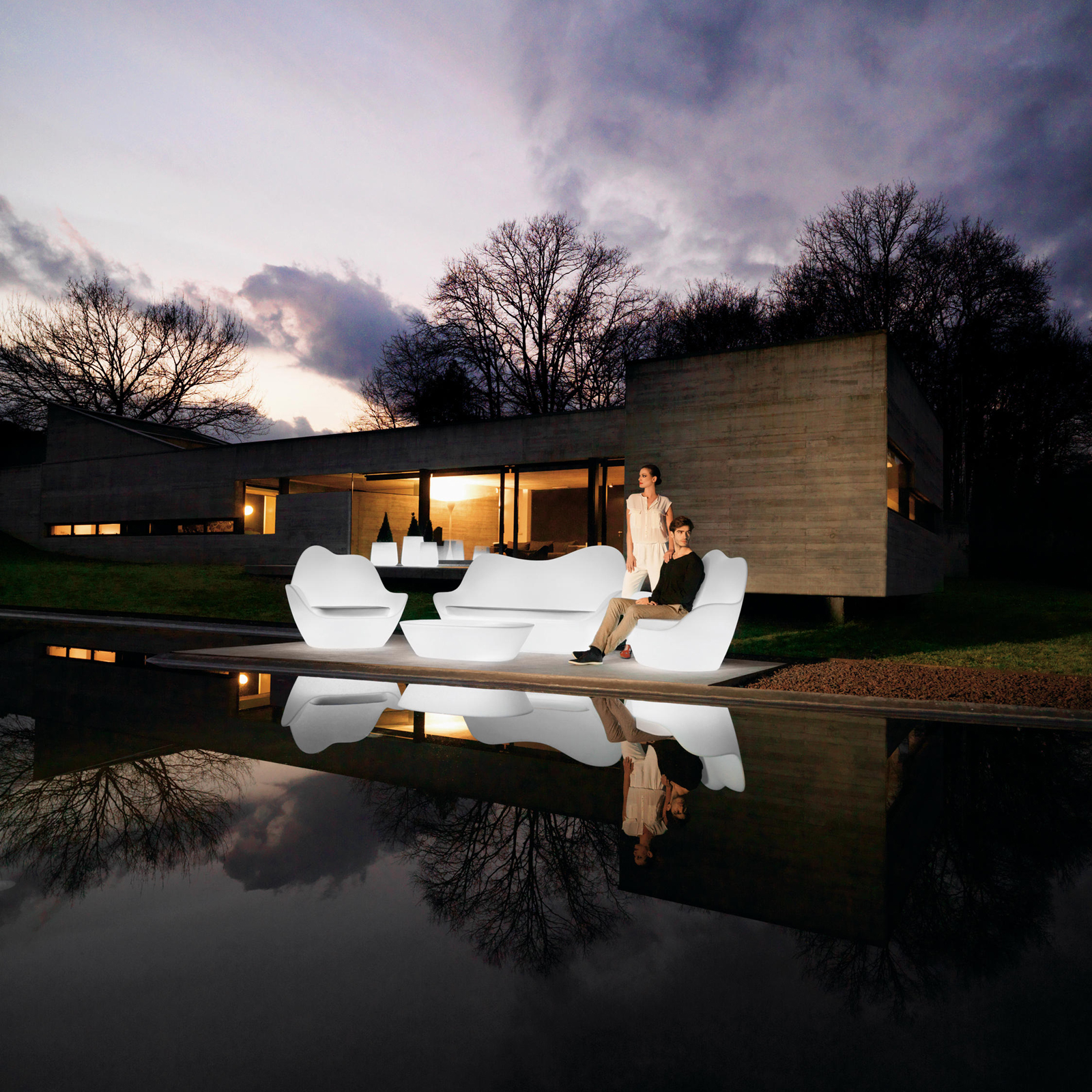SABINAS ILLUMINABLE COFFEE TABLE <br/> By Vondom - Image 5
