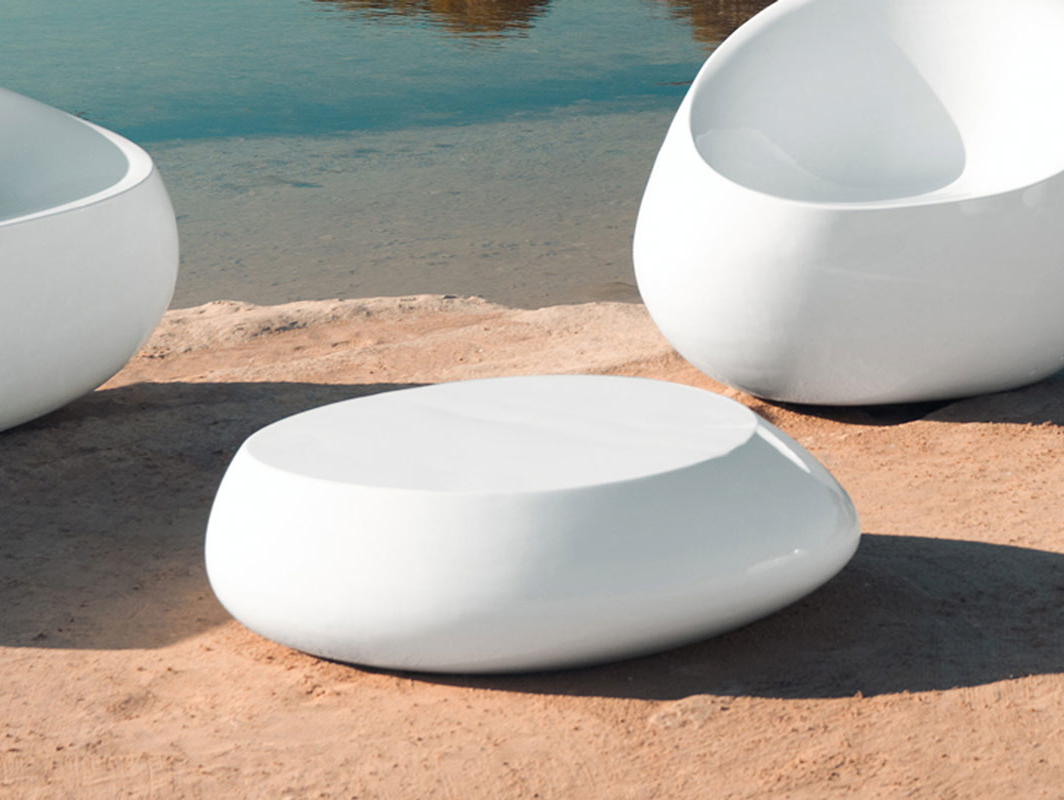 stone-table-vondom-core-furniture-lifestyle-1
