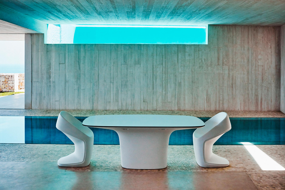 ufo-dining-chair-white-vondom-core-furniture-lifestyle-1