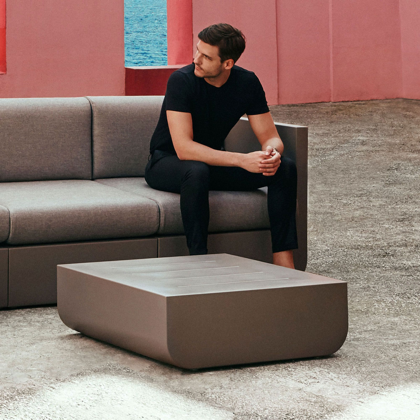 ULM COFFEE TABLE <br/> by Vondom - Image 3