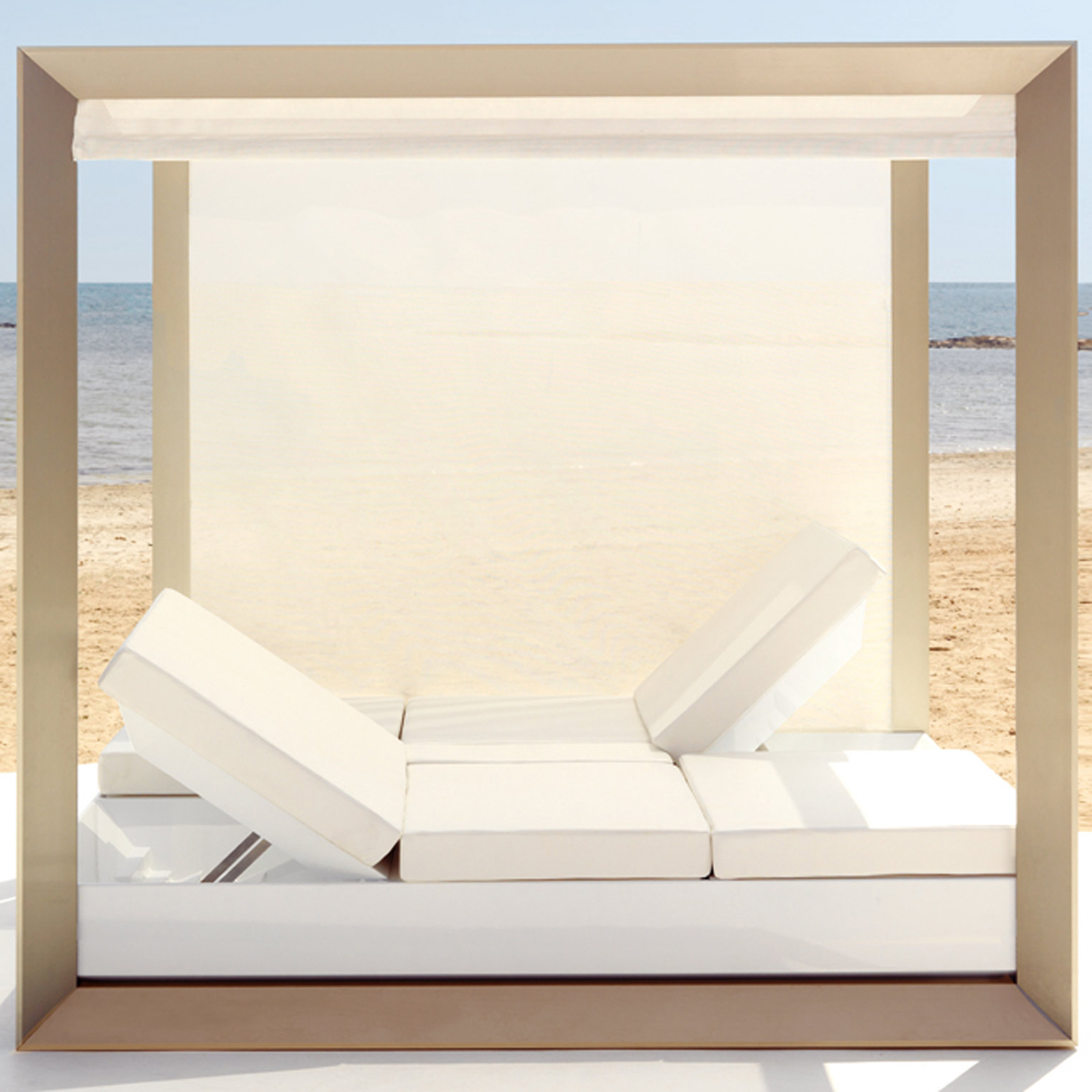 VELA DAYBED WITH CANOPY <br/> By Vondom - Image 4