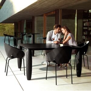 vondom_vases_dining_chair_black_lifstyle_corefurniture_online