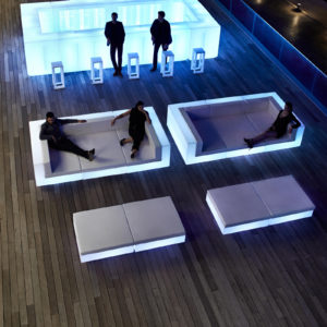 vela-center-deep-sofa-vondom-core-furniture-product-2