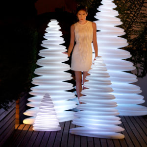 chrismy-1.5m-outdoor-lamp-vondom-core-furniture-product-1