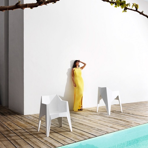 VOXEL ARM CHAIR <br/> By Vondom  <br/><br/> IN STOCK - Image 2