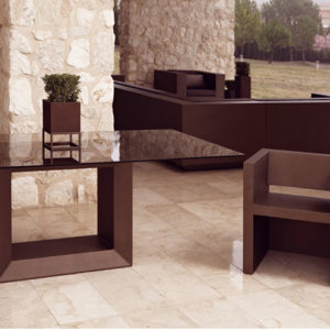 vela-dining-table-lifestyle-vondom-core-furniture