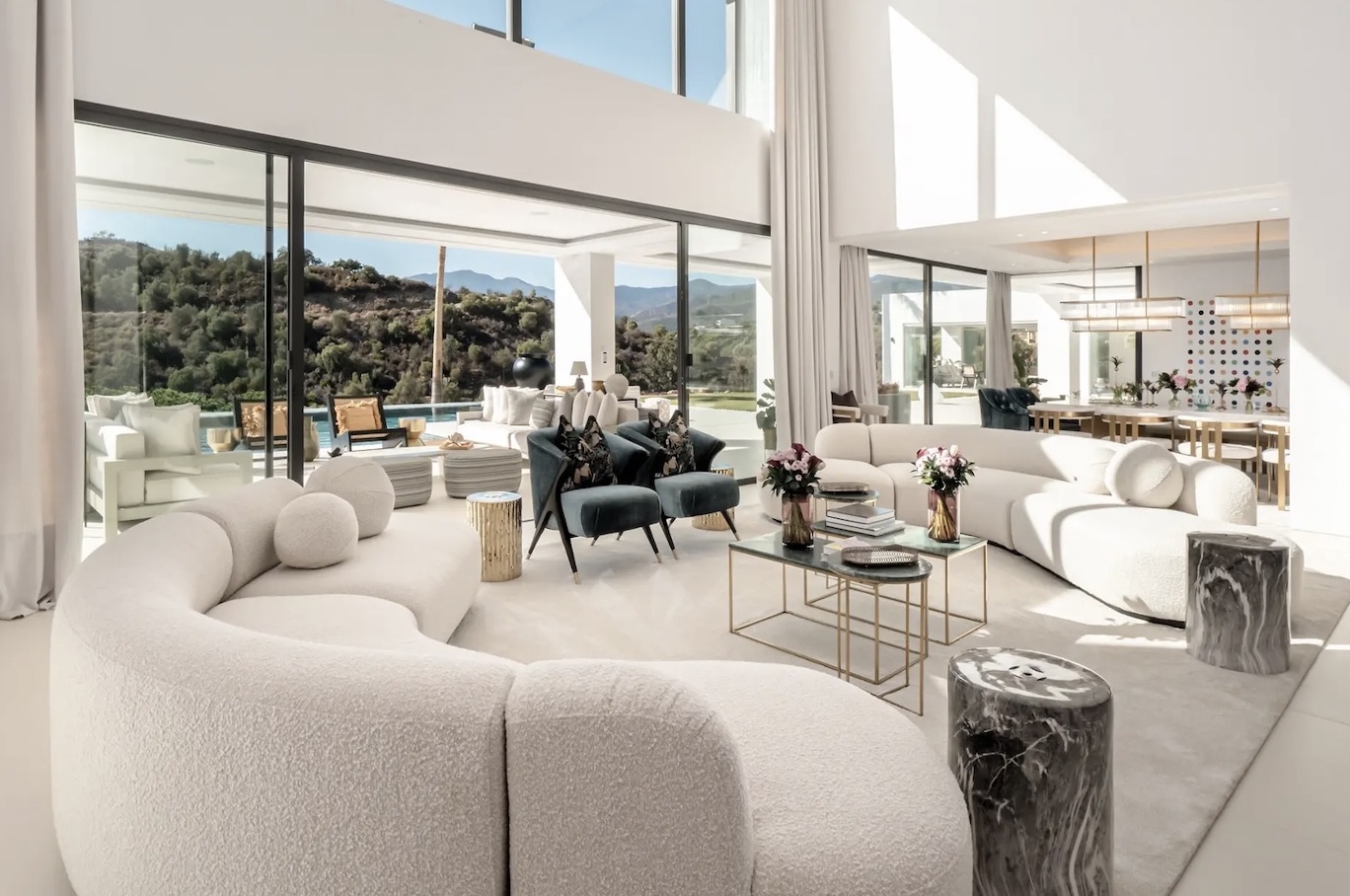 LUXURIOUS WELLNESS SANCTUARIES