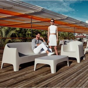 vondom_solid_coffee_table_lifestyle_55026_corefurniture_online