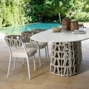 talenti_swipe_dining_table_small_lifetyle_2_corefurniture_online
