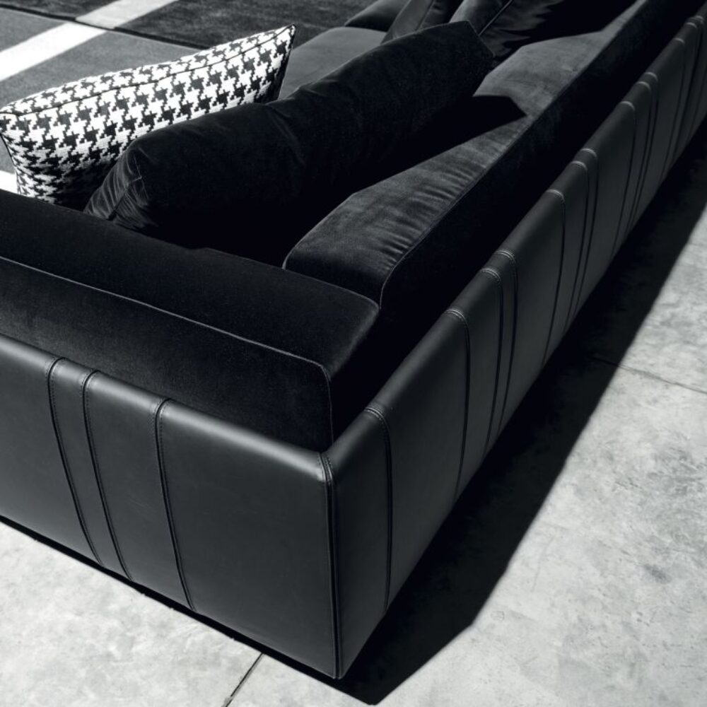 GRANTORINO MODULAR SOFA <br/> By Meroni & Colzani - Image 3