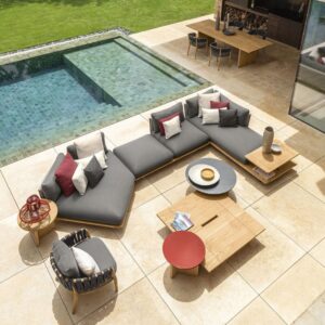 talenti_venice_coffee_table_120_120_natural_teak_lifestyle_corefurniture_online