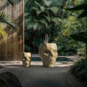 vondom_skull_table_46105_lifestyle_corefurniture_online